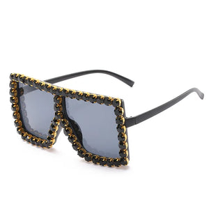 Sunglasses Women Oversized Square Diamond Fashion Rhinestone Sun Glasses Lady Luxury Brand Designer Eyewear UV400 Unisex