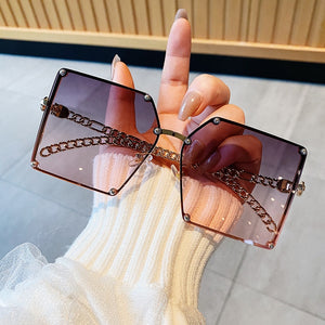 New Fashion Oversize Gradient Sunglasses For Women Chain Frame Rivet Square Elegant Shades