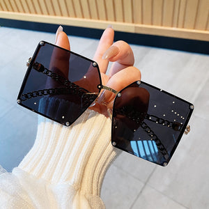 New Fashion Oversize Gradient Sunglasses For Women Chain Frame Rivet Square Elegant Shades