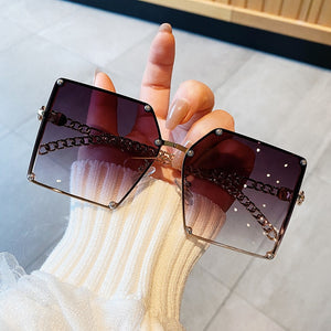 New Fashion Oversize Gradient Sunglasses For Women Chain Frame Rivet Square Elegant Shades