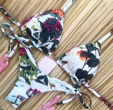 Load image into Gallery viewer, Tassel Leaves Island Print Bikini Set
